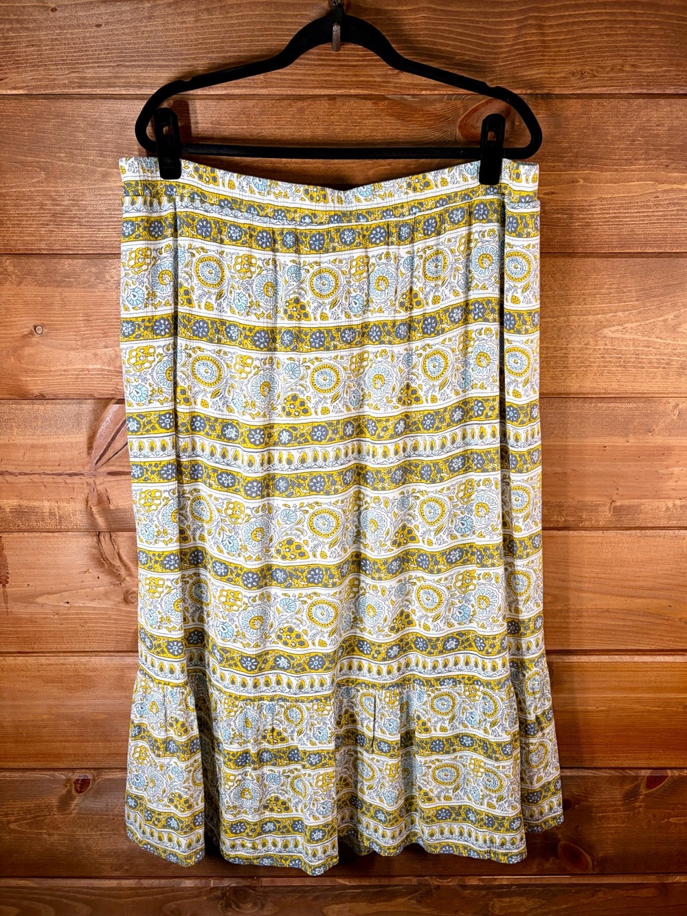 Lane Bryant Yellow Paisley Midi Skirt with Blue Accents Size 18/20W 2X 💕🌼